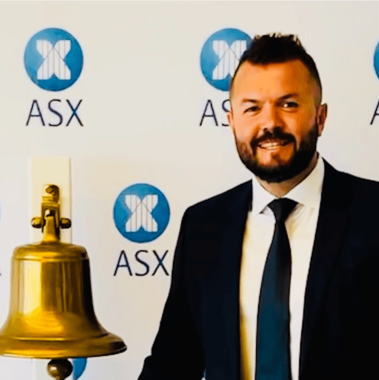 Craig McNab — Unternehmenssekretär