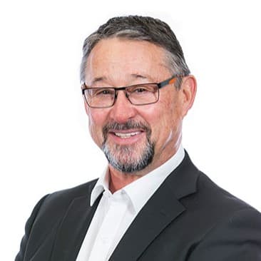 David Wheeler — 非执行董事长