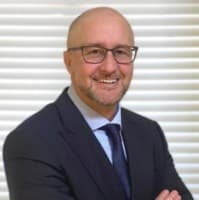 Mladen Stevanovic — Geologischer Berater